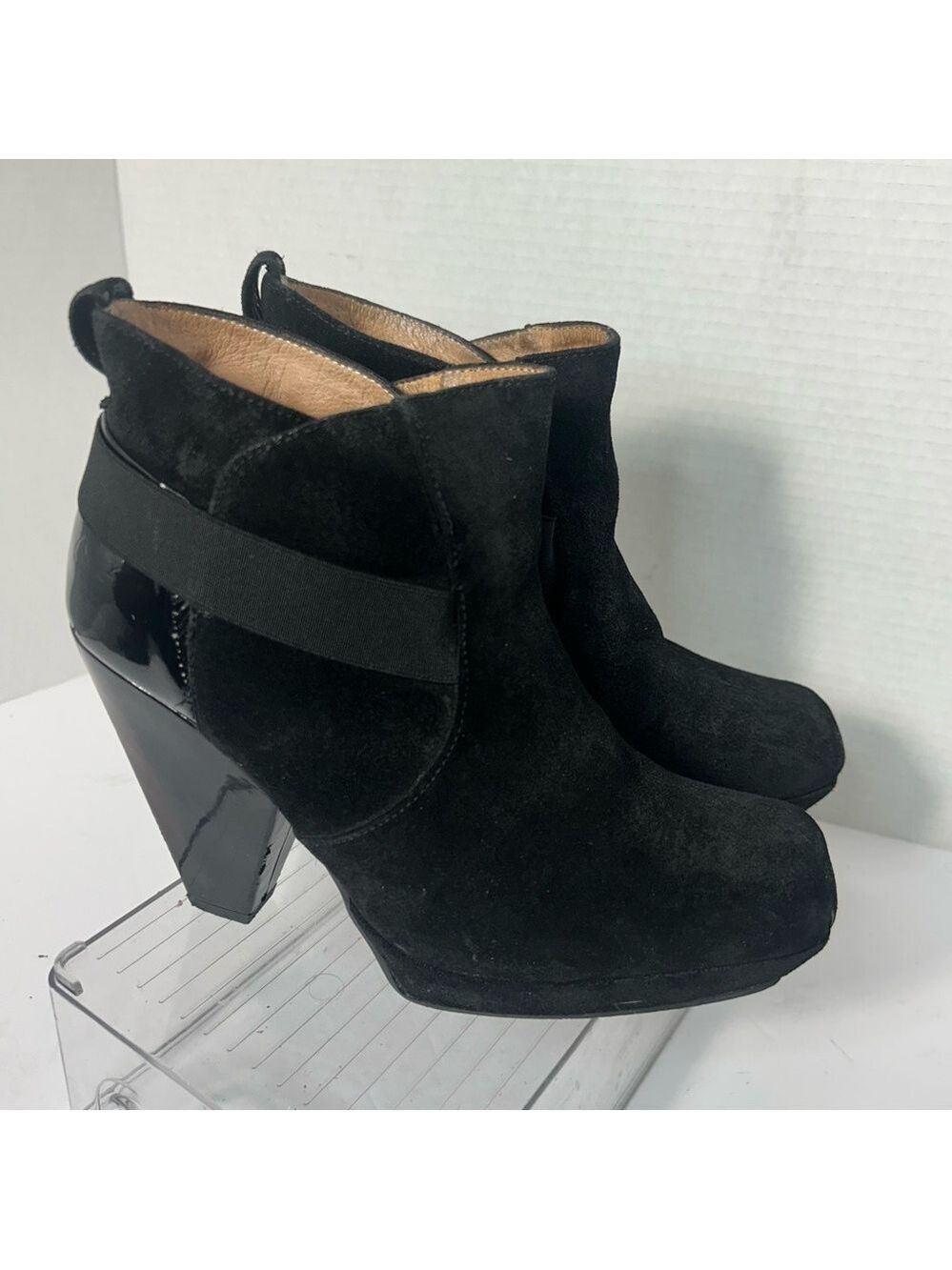 JOHN FLUEVOG Women’s Suede Leather Platform Booties Heeled Goth Witchy Pull On